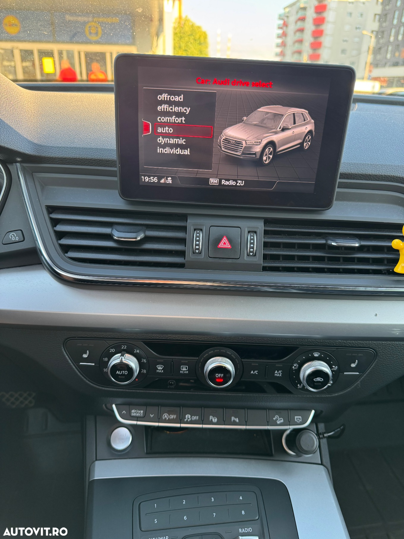 Audi Q5 2.0 TDI Quattro S tronic Sport - 11