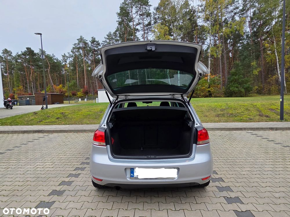Volkswagen Golf - 16
