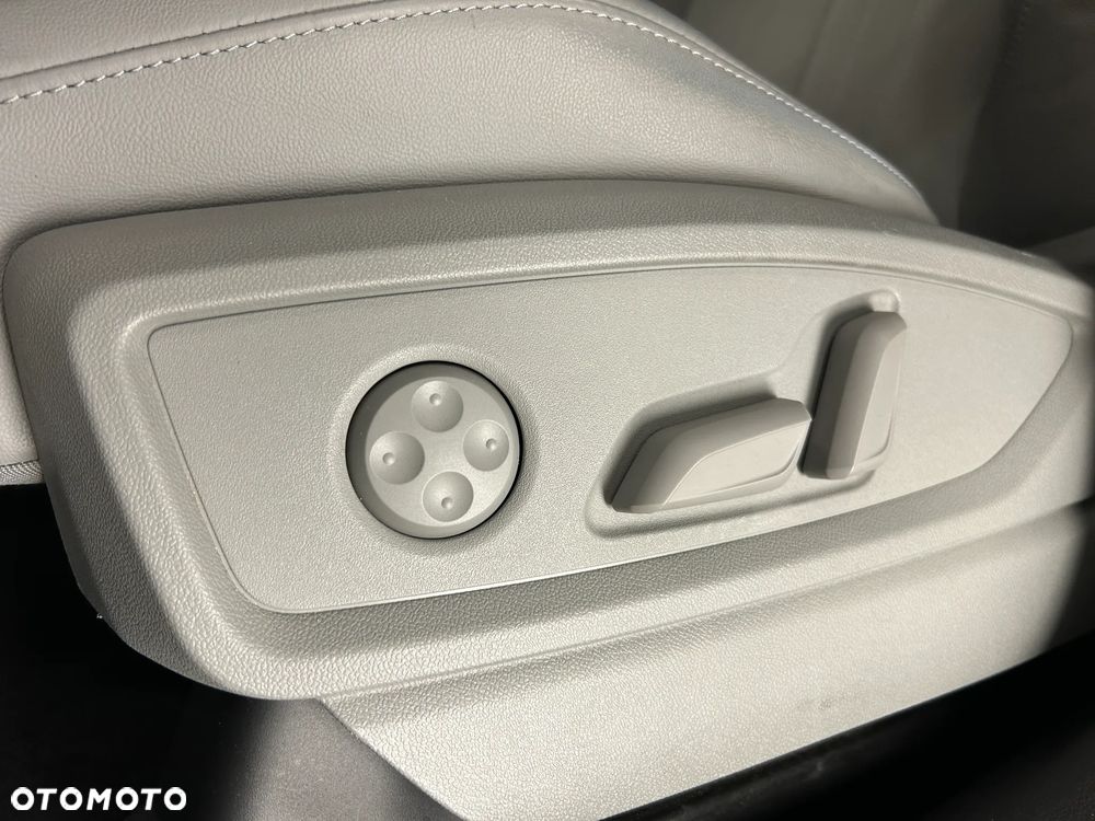 Audi Q5 40 TDI quattro S tronic S line - 23