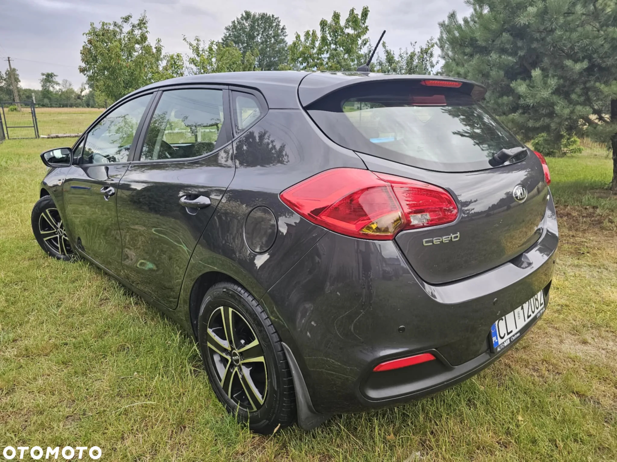 Kia Ceed 1.6 CRDi 128 Dream Team Edition - 7
