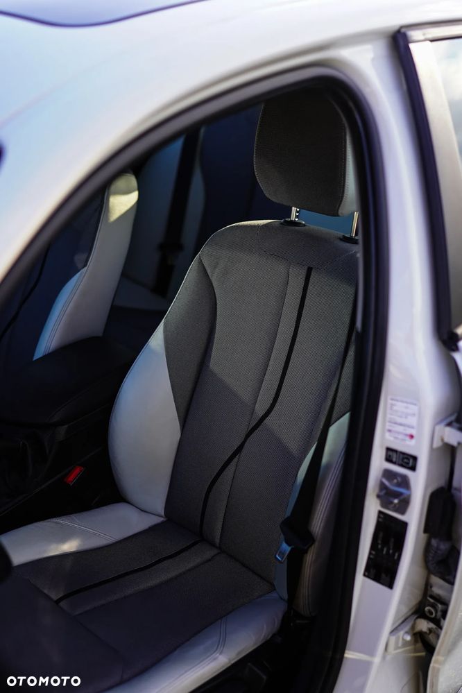 BMW Seria 1 120d Urban Line - 25