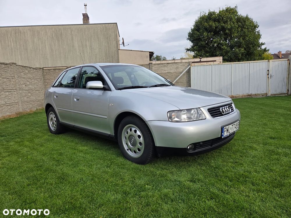 Audi A3 Sportback - 2