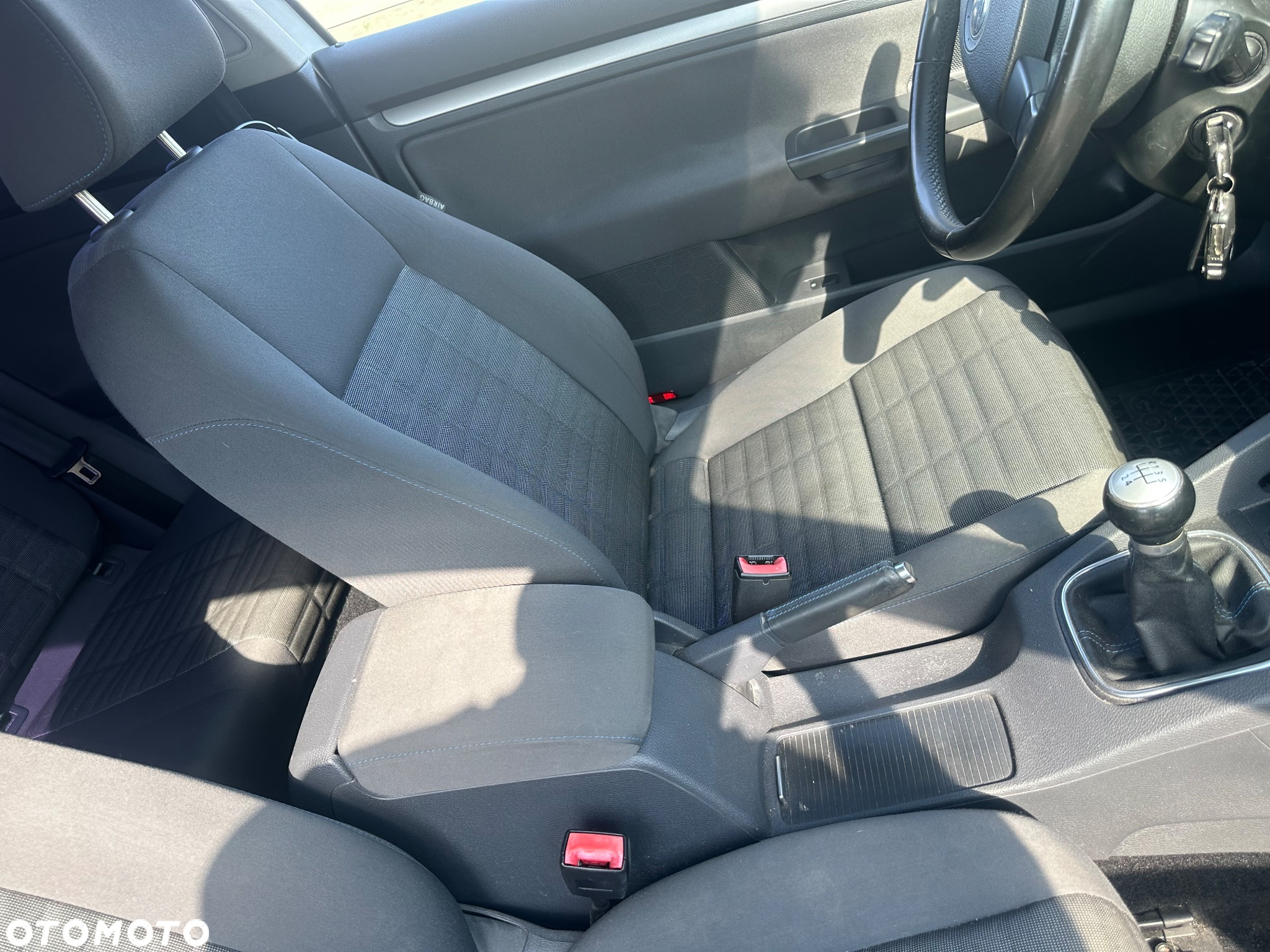 Volkswagen Golf V 1.4 Comfortline - 19