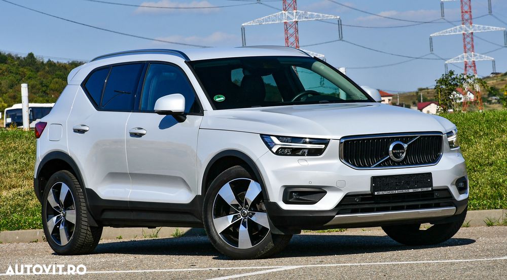 Volvo XC 40 D3 AWD Momentum Pro - 2