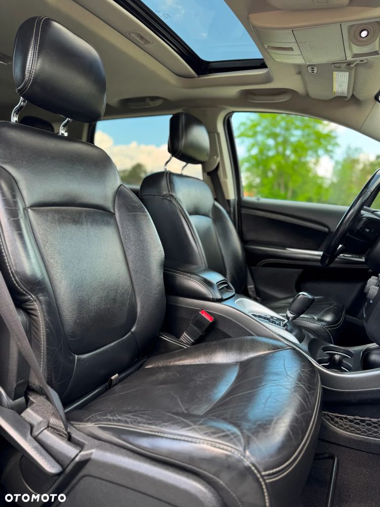 Dodge Journey 2.7 V6 R/T - 34