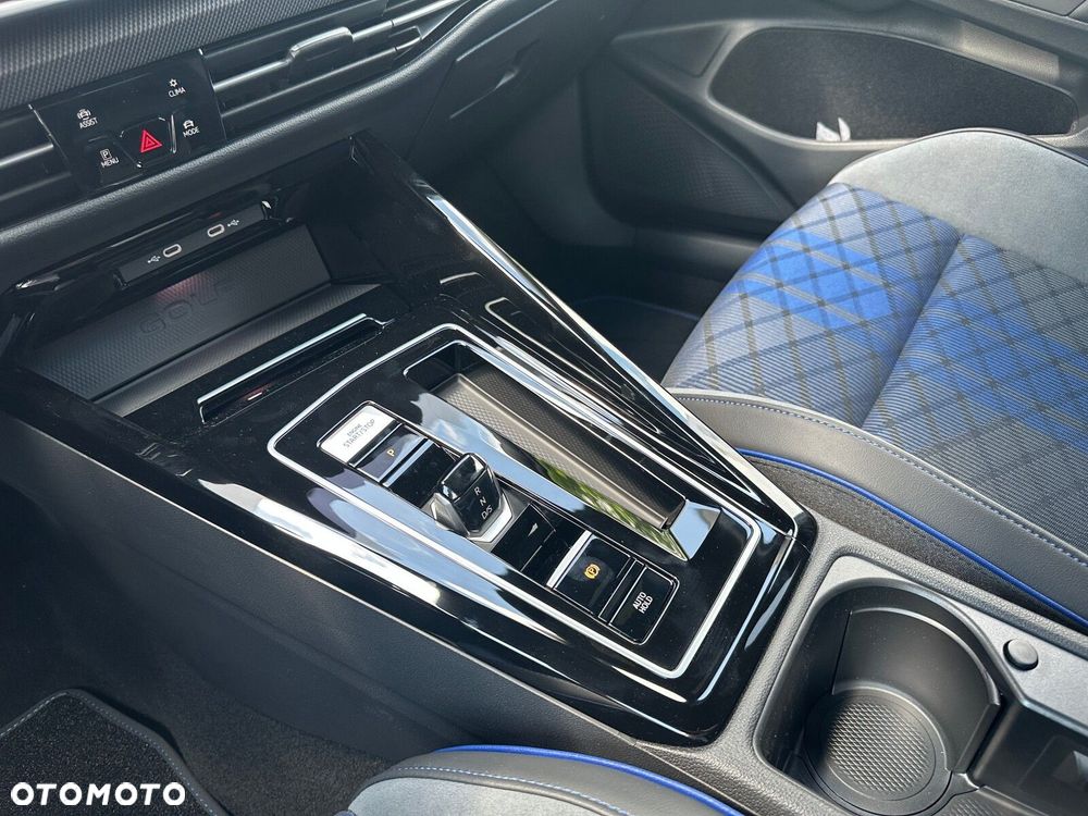 Volkswagen Golf Variant 2.0 TSI 4Motion R - 23