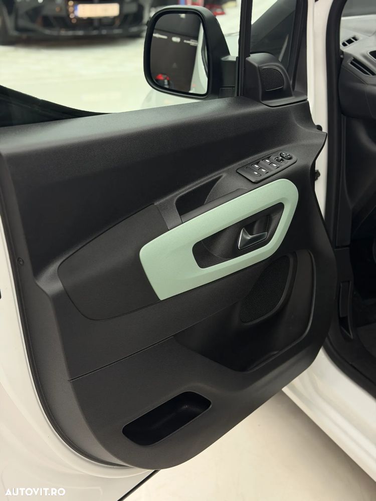 Citroën Berlingo 1.2 PureTech 110 S&S BVM6 Feel - 8