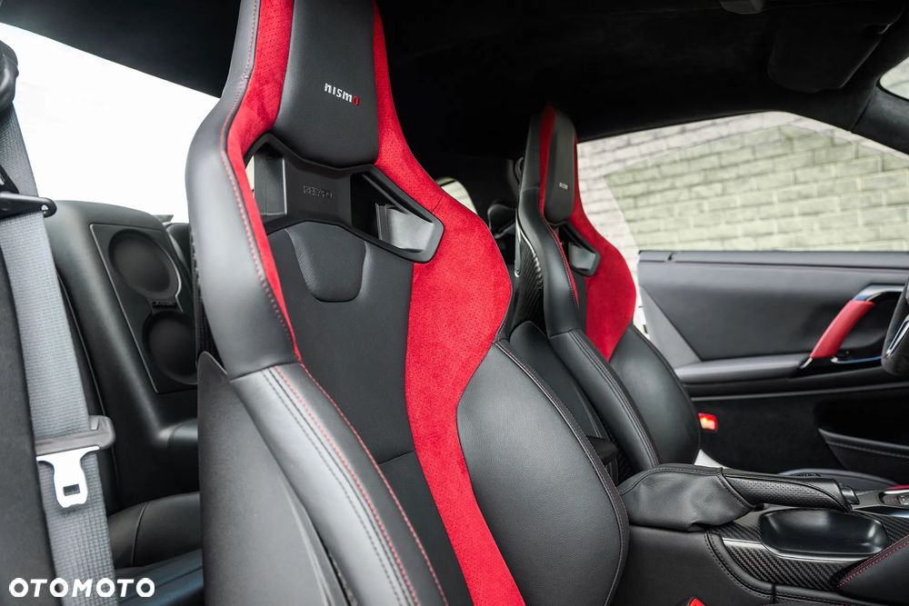 Nissan GT-R Nismo 2020 - 23