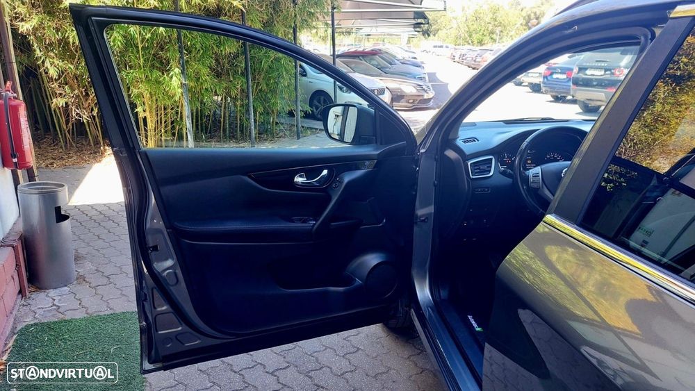 Nissan Qashqai 1.5 dCi 360 - 6