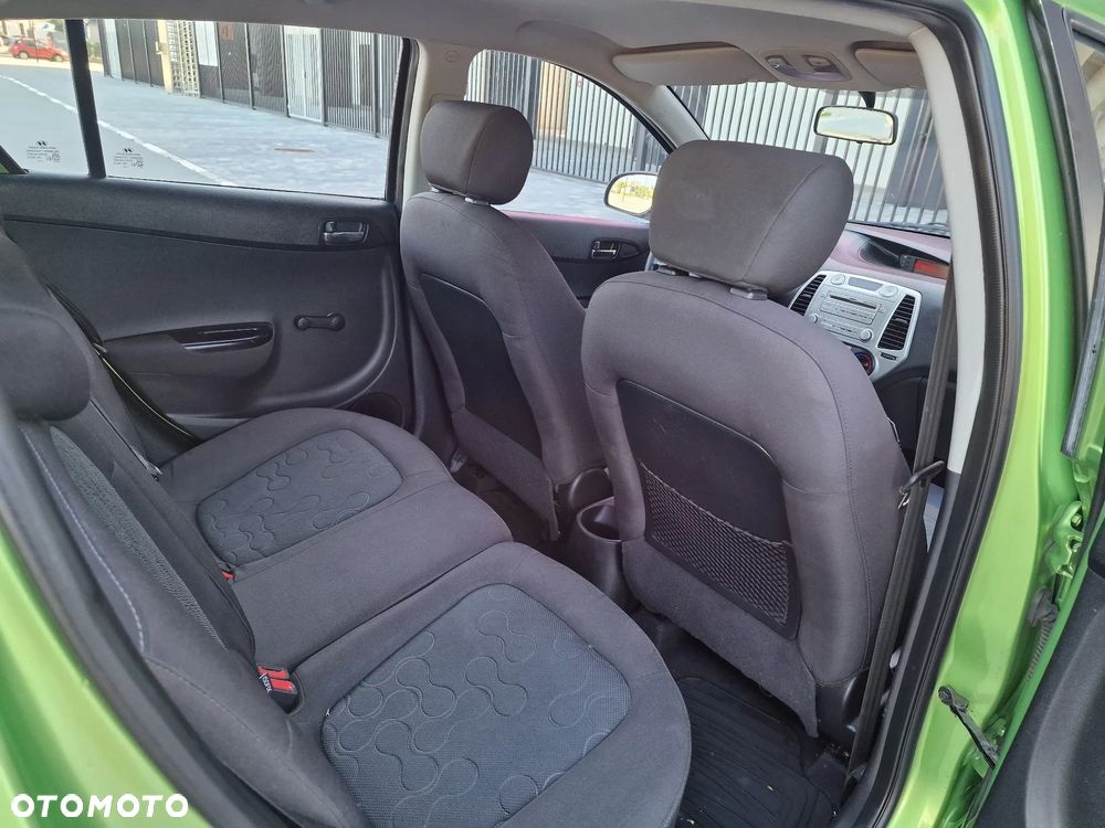 Hyundai i20 - 15