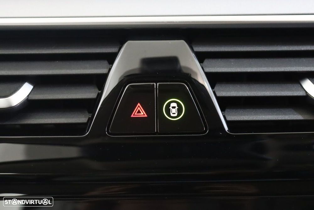 BMW 530 e Line Luxury - 34