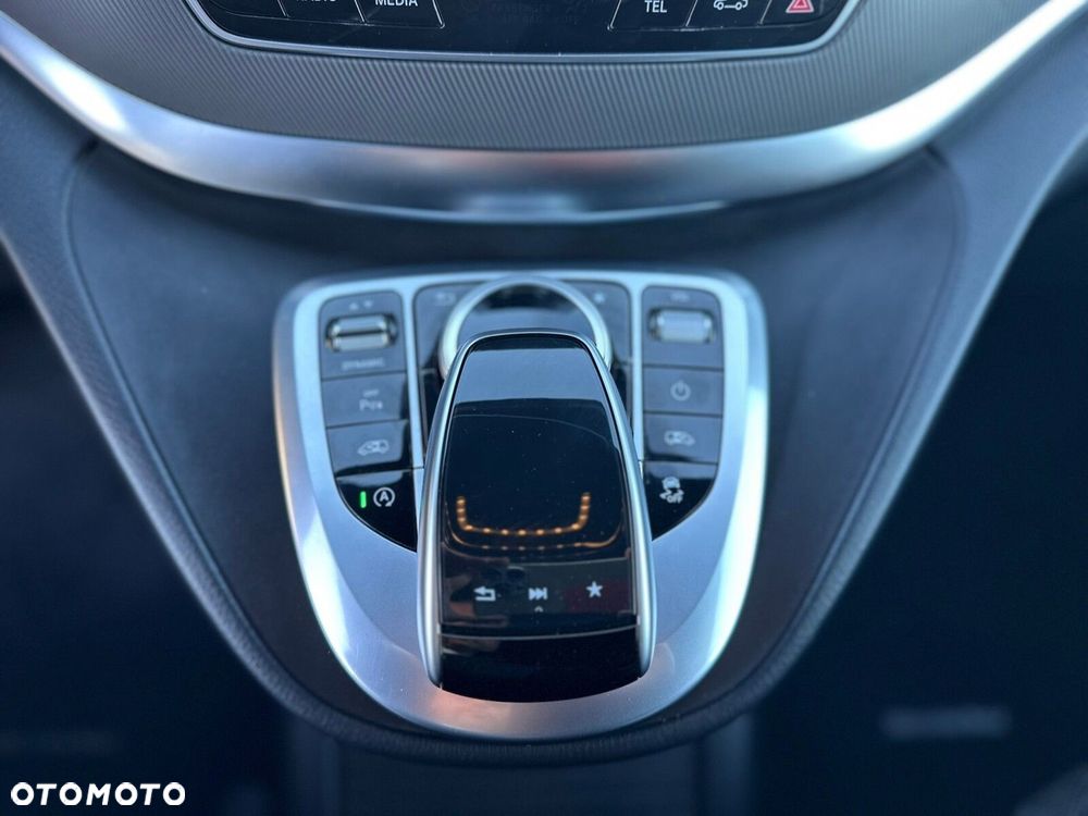 Mercedes-Benz Klasa V 250 d 4-Matic Avantgarde 7G-Tronic (d³ugi) - 17