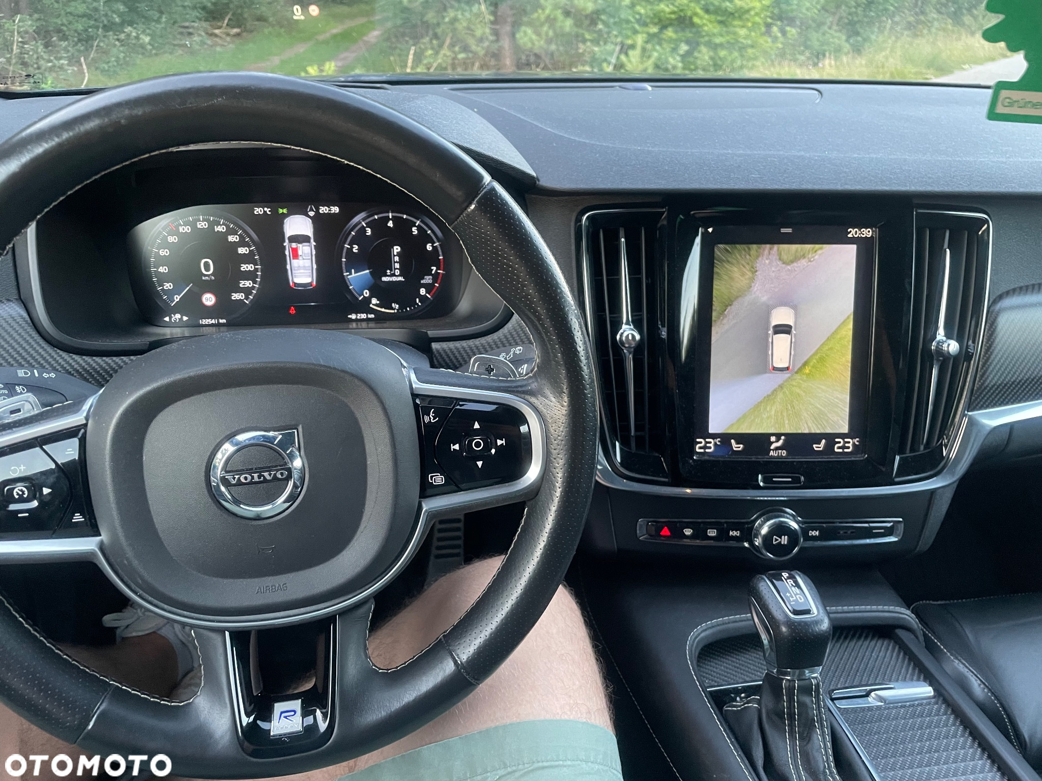 Volvo V90 T6 AWD R-Design - 11