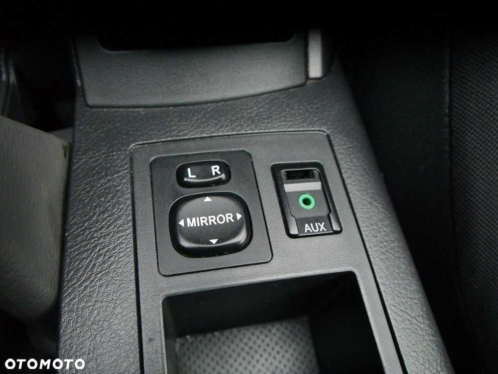 Toyota RAV4 2.2 D-4D 4x4 Sol - 27