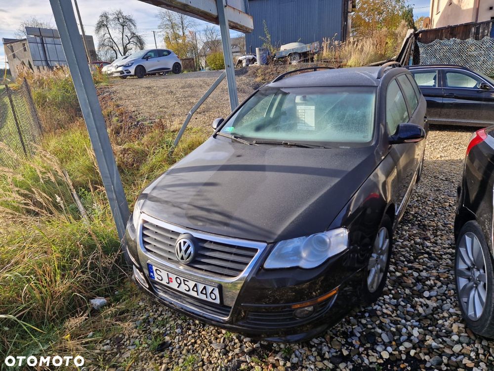 Volkswagen Passat - 1
