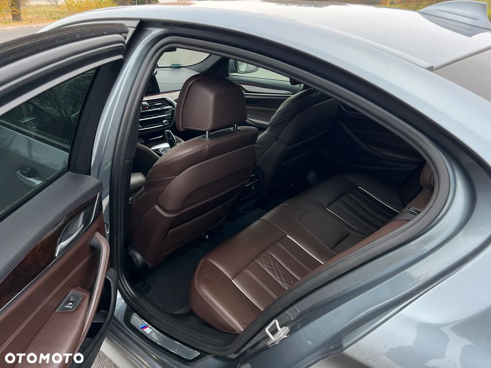 BMW Seria 5 520d xDrive M Sport sport - 14