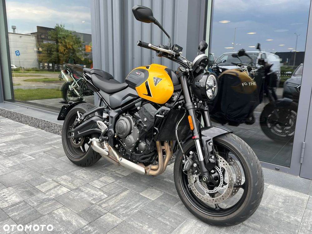 Triumph Trident - 2