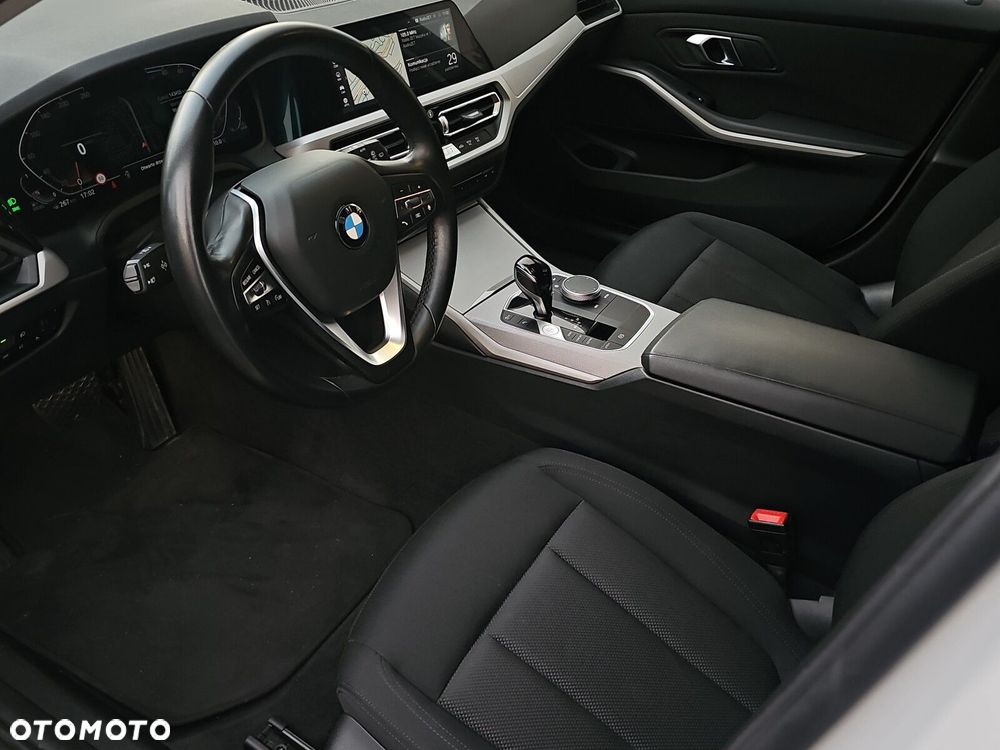 BMW Seria 3 - 10
