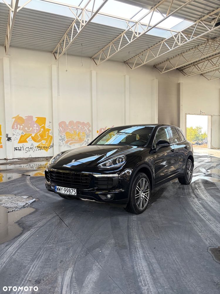 Porsche Cayenne Standard - 2