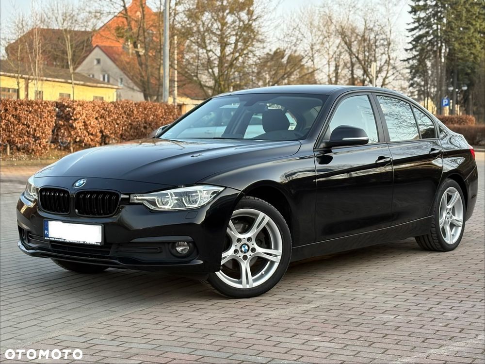 BMW Seria 3 318i - 1