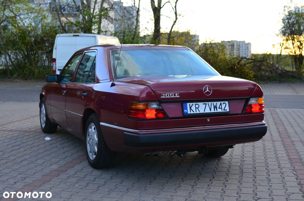 Mercedes-Benz W124 (1984-1993) - 2