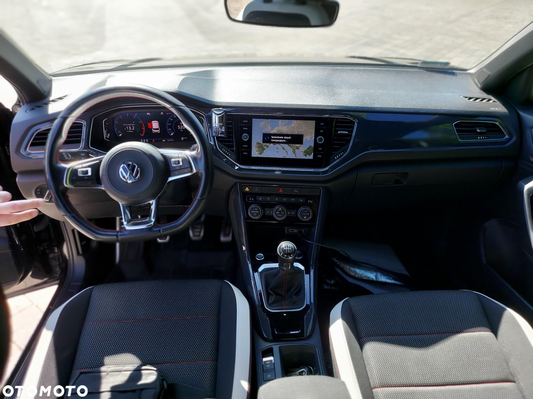 Volkswagen T-Roc 1.5 TSI ACT Premium - 10