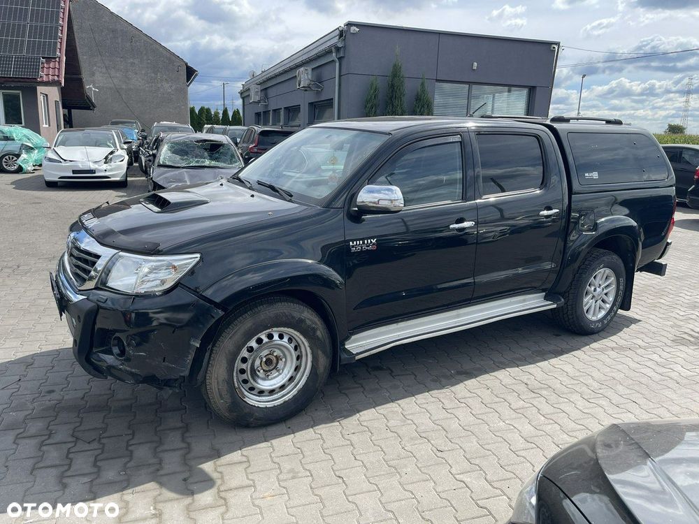 Toyota Hilux 4x4 Double Cab Autm Executive - 3