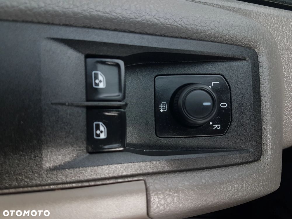 Volkswagen CRAFTER CHŁODNIA AGREGAT FUNKCJA GRZANIA IZOTERMA ZANOTTI Z350 DŁUGI WYSOKI - 9