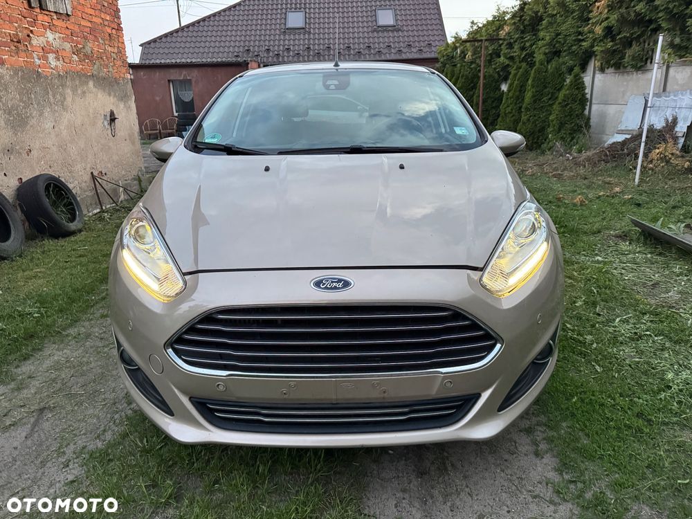 Ford Fiesta 1.0 EcoBoost S&S TITANIUM X - 5