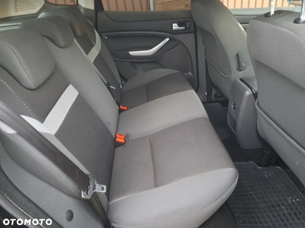 Ford Kuga 2.0 TDCi Titanium - 27