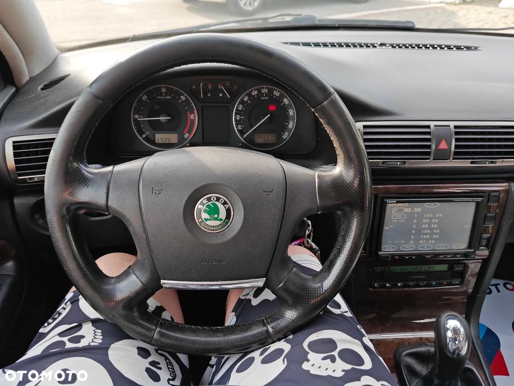 Skoda Superb 1,9 TDI Exclusive - 22