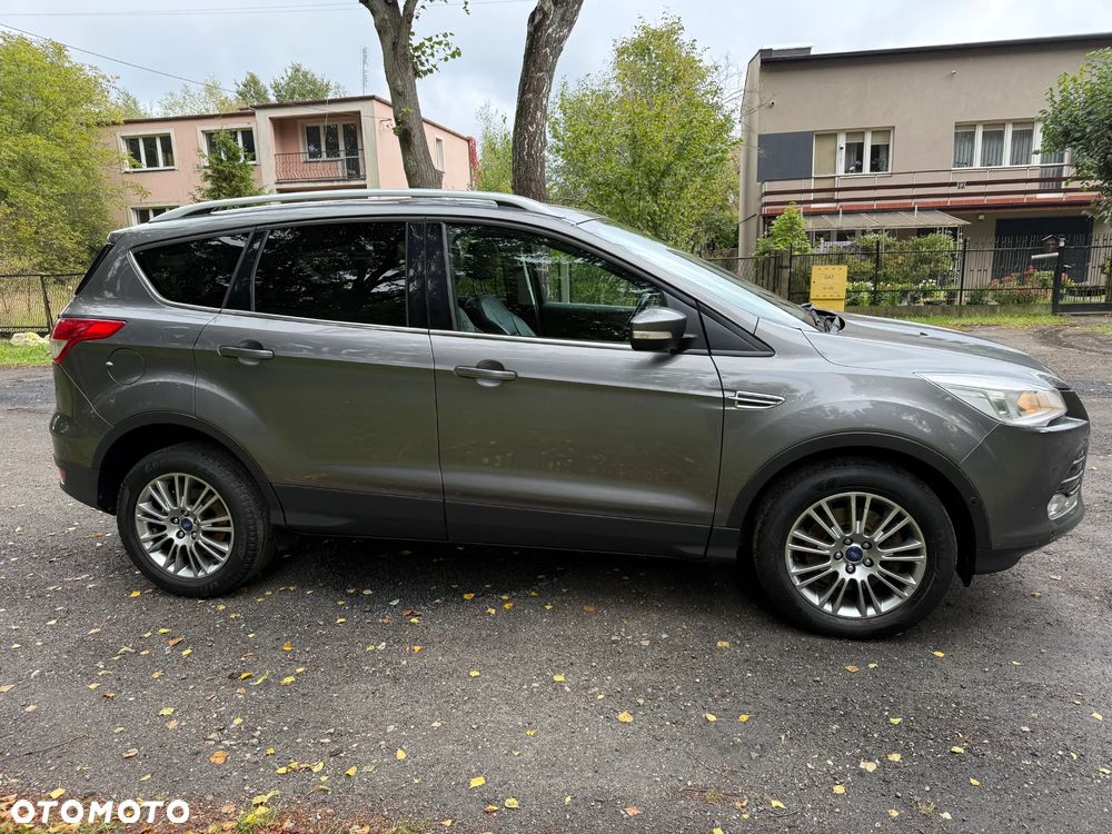 Ford Kuga 2.0 TDCi 2x4 Titanium - 8