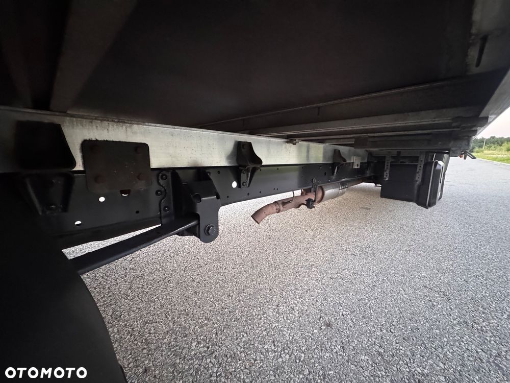 Iveco Daily 35s18 3.0 Kontener z Windą drzwi boczne - 11