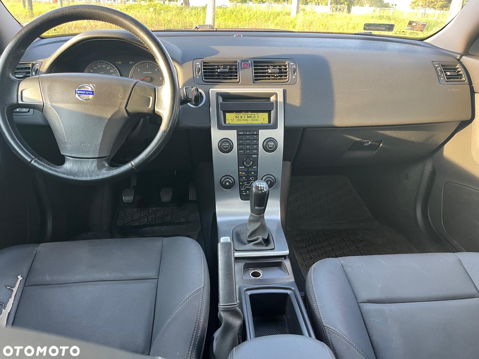 Volvo S40 - 10