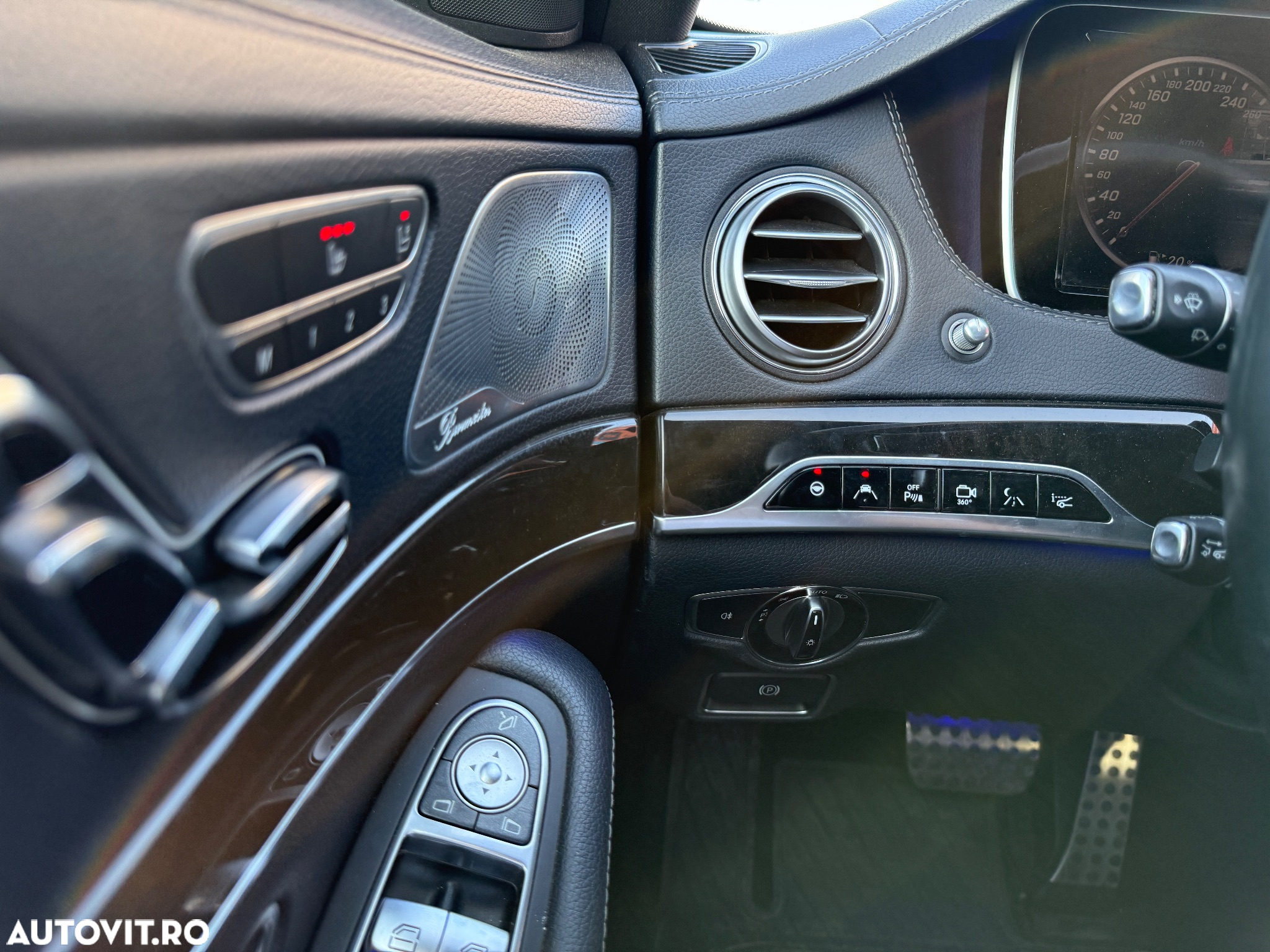 Mercedes-Benz S 350 d 4MATIC BlueTEC Aut - 28