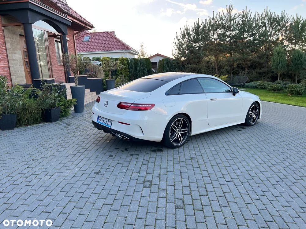Mercedes-Benz Klasa E 400 Coupe 4-Matic 9G-TRONIC - 7