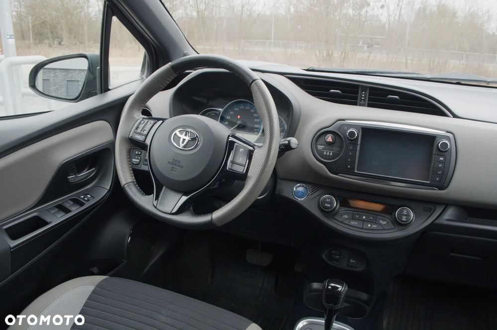 Toyota Yaris - 6