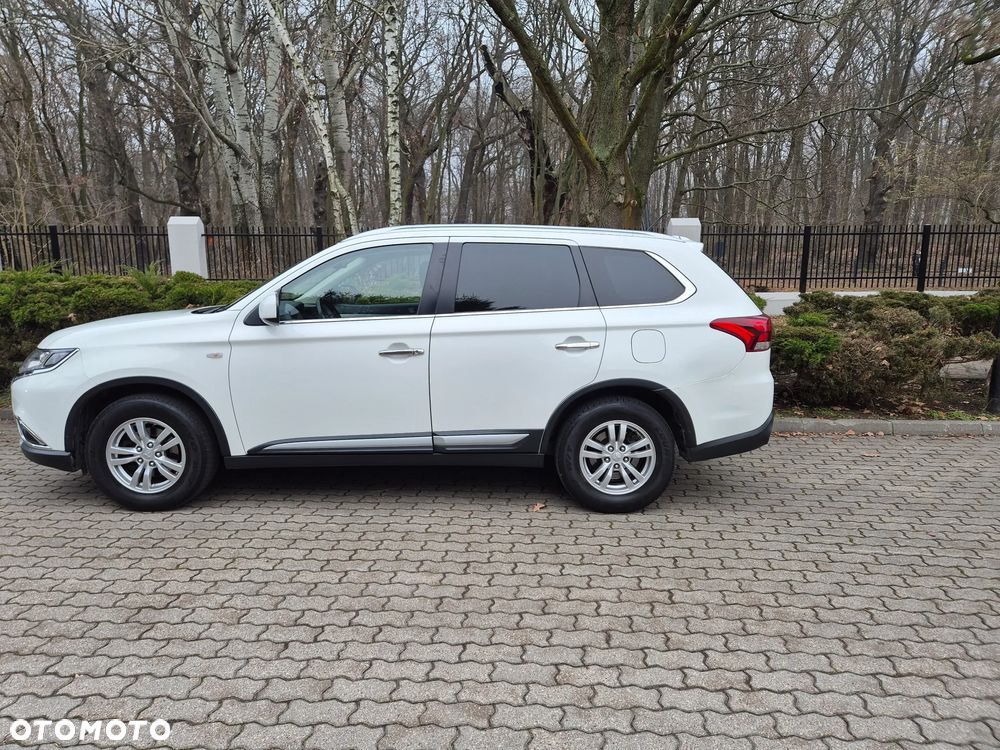 Mitsubishi Outlander 2.0 Intense + 2WD - 2