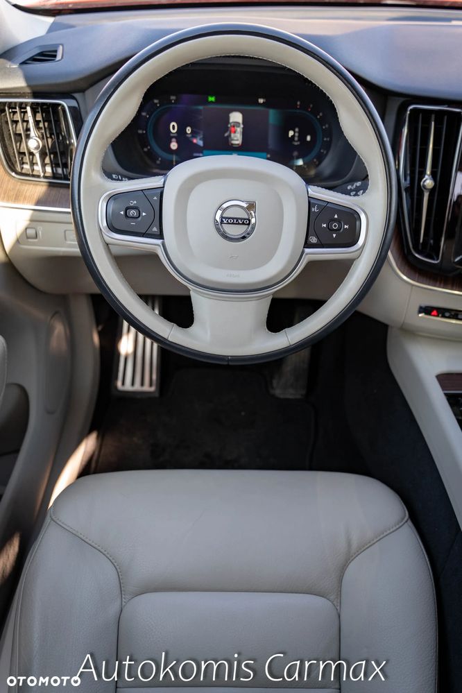Volvo XC 60 T5 AWD Momentum - 17