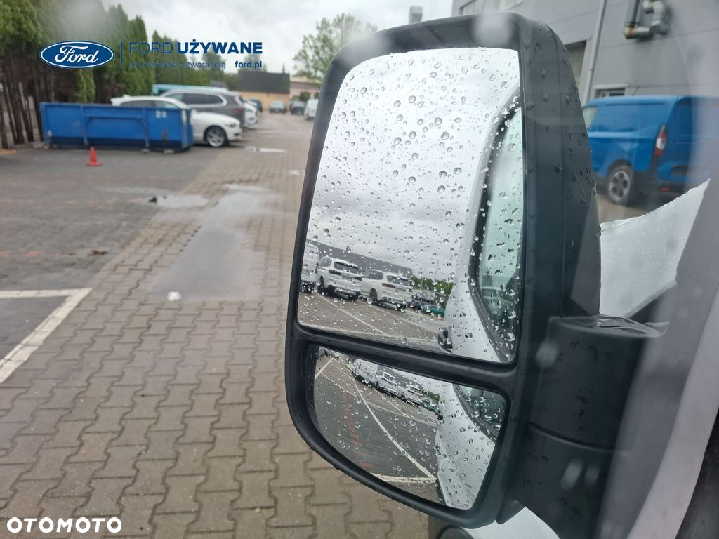Ford Transit - 25