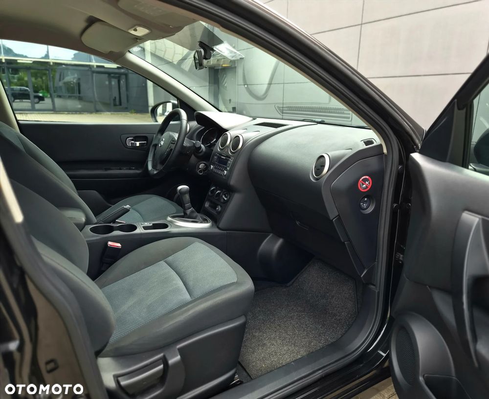 Nissan Qashqai - 23