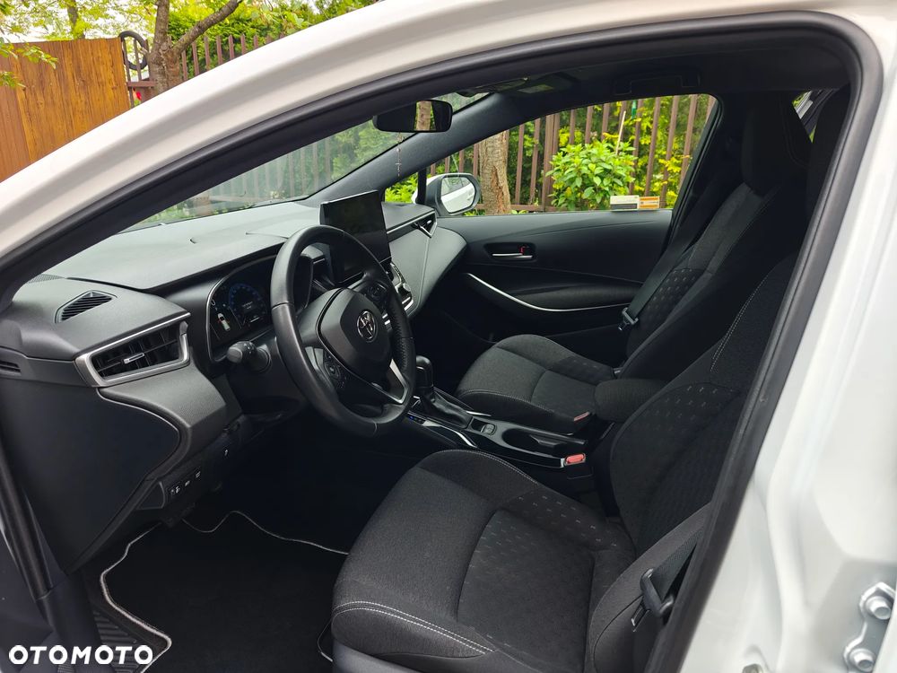 Toyota Corolla 1.8 Hybrid Comfort - 12