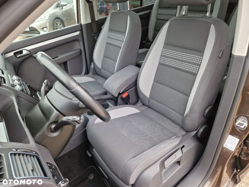 Volkswagen Touran 2.0 TDI DPF DSG Life - 10