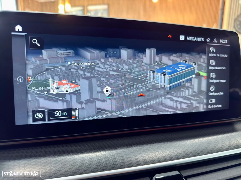 BMW 520 d Pack Desportivo M Auto - 33