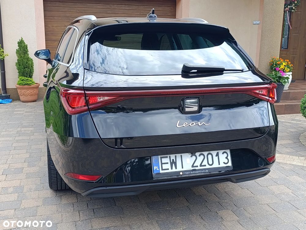 Seat Leon Sportstourer 2.0 TDI Xcellence S&S DSG - 11