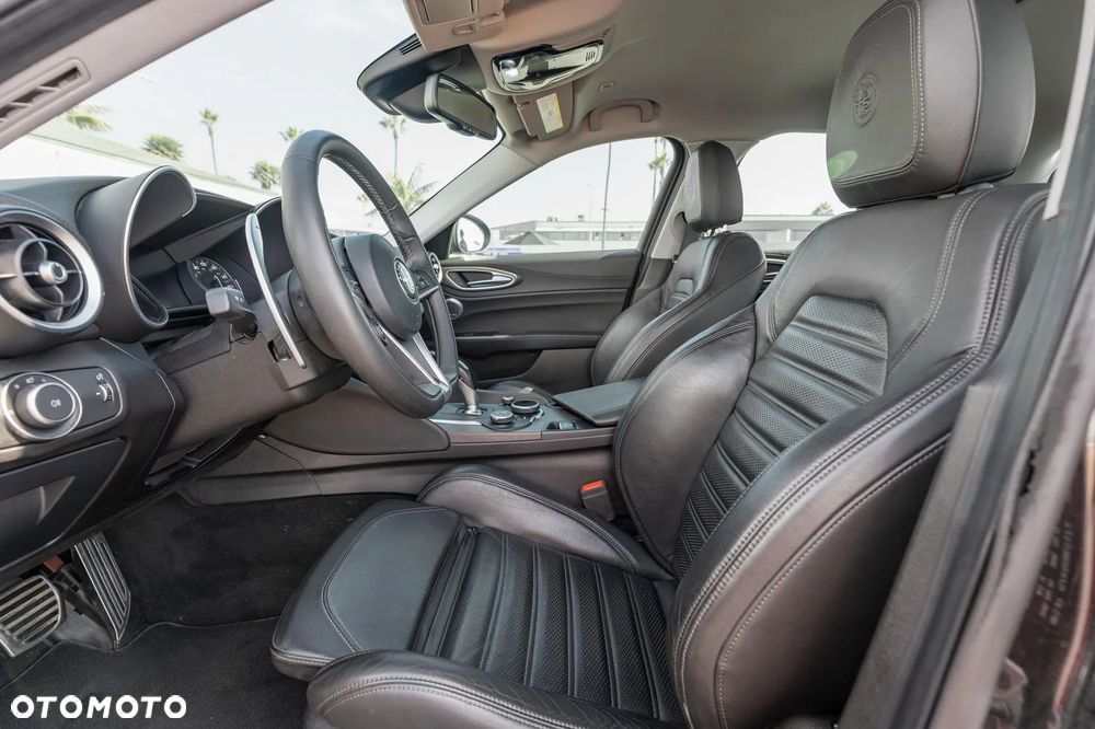 Alfa Romeo Giulia 2.0 Turbo Veloce TI Q4 - 20