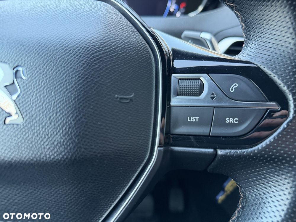 Peugeot 3008 1.6 PureTech GPF GT Line S&S EAT8 - 19