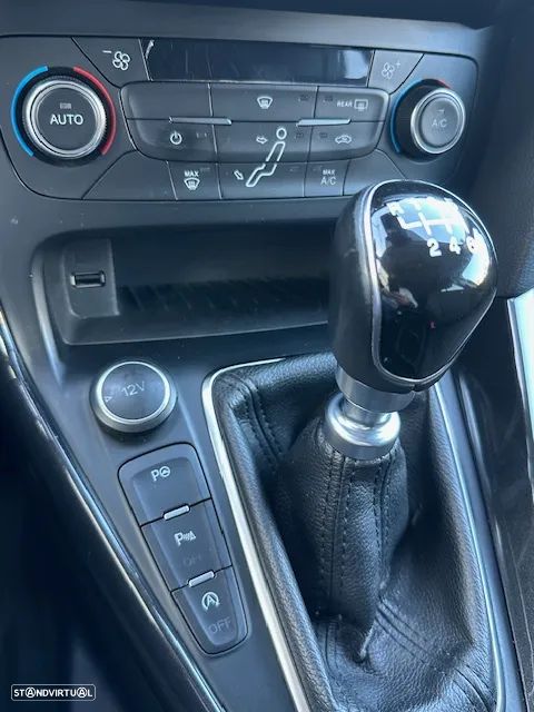 Ford Focus SW 1.0 EcoBoost Titanium - 5