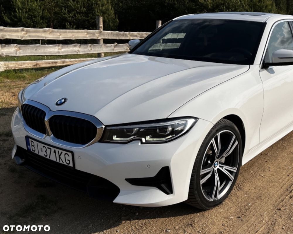 BMW Seria 3 330i - 1