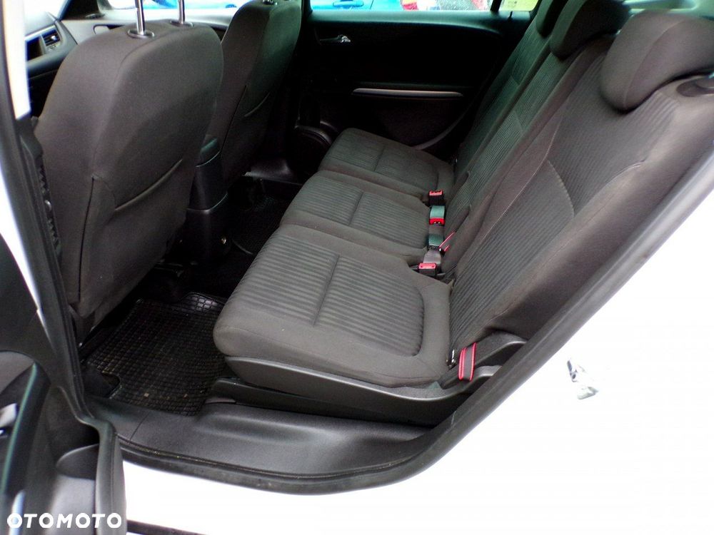 Opel Zafira - 23